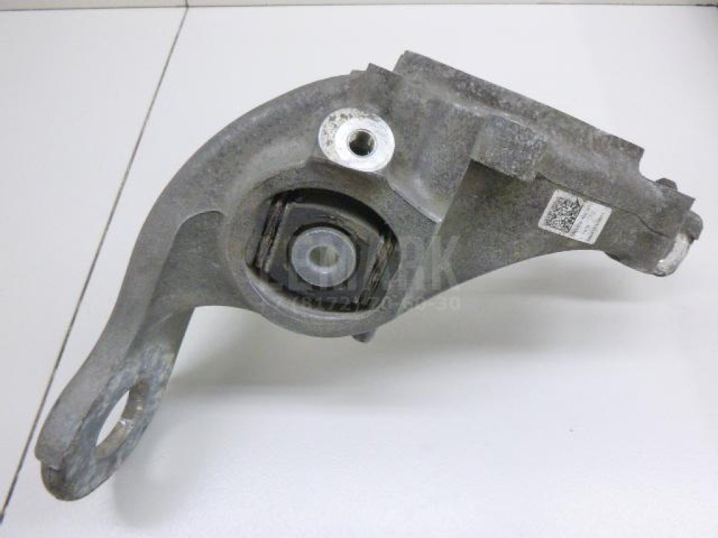 Кулак поворотный задний правый