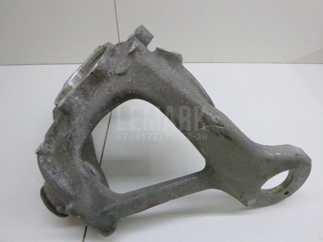 Кулак поворотный задний правый