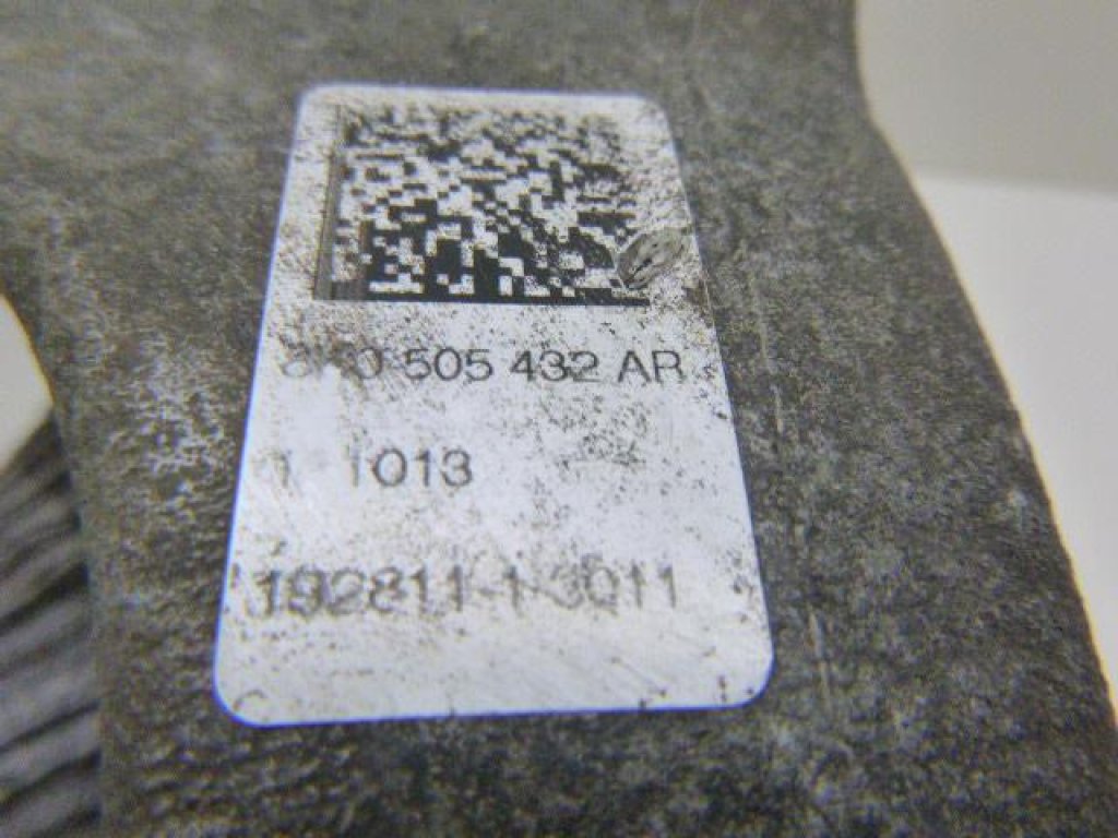 Кулак поворотный задний правый