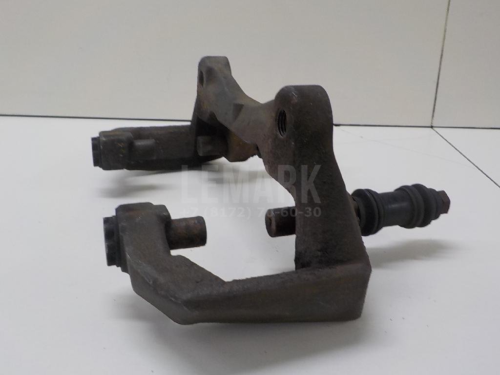 Скоба суппорта переднего