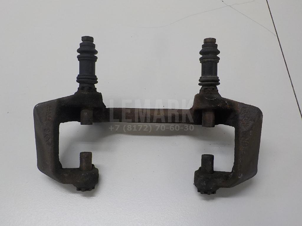 Скоба суппорта переднего