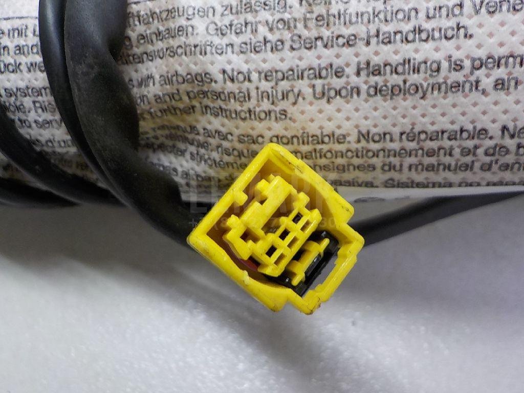 Подушка безопасности боковая (в сиденье)