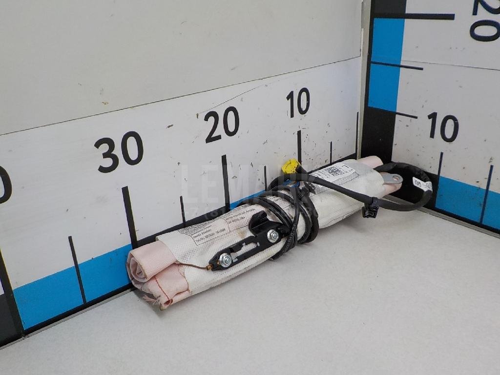 Подушка безопасности боковая (в сиденье)