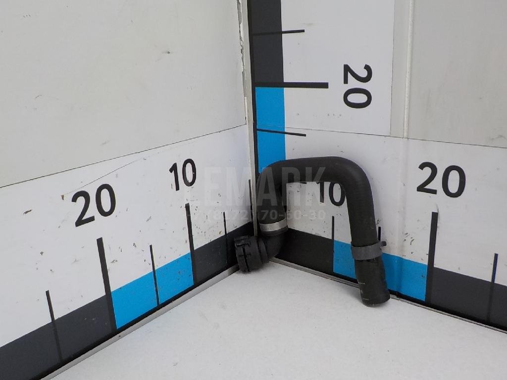 Патрубок отопителя