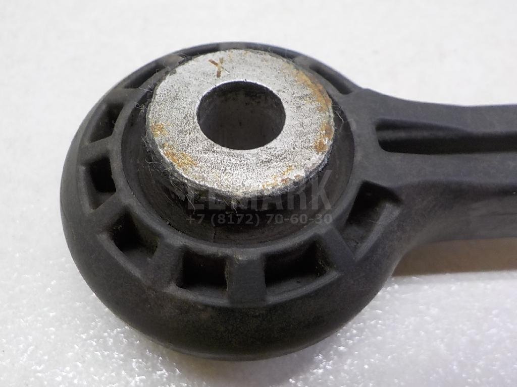 Стойка переднего стабилизатора