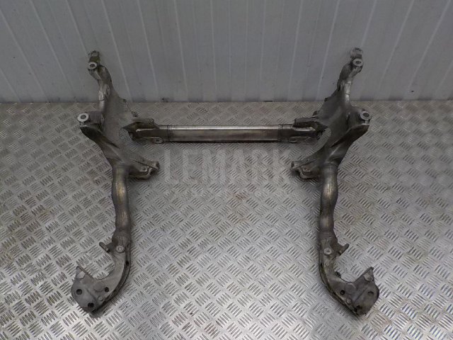 Балка подмоторная