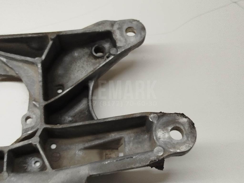 Кронштейн опоры КПП