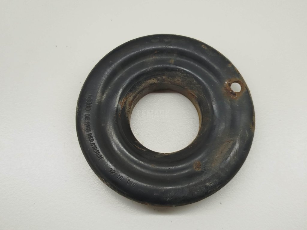 Опора передней пружины нижняя