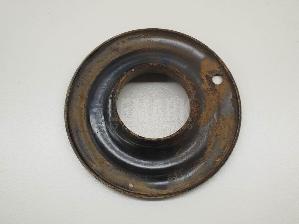 Опора передней пружины нижняя