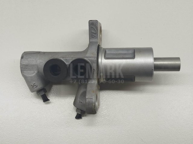 Цилиндр тормозной главный