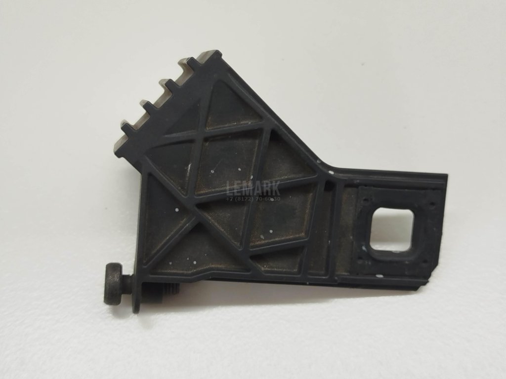 Кронштейн фар правый для  Audi 100 [C4] 1991-1994