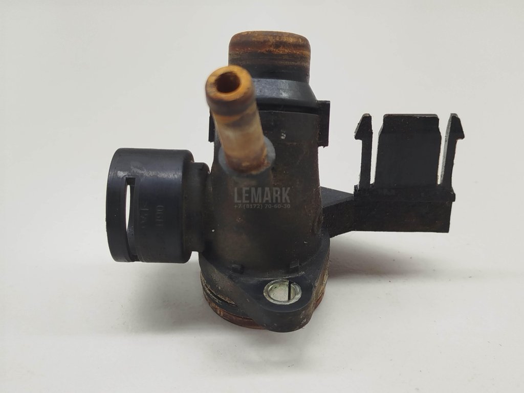 Фланец двигателя системы охлаждения