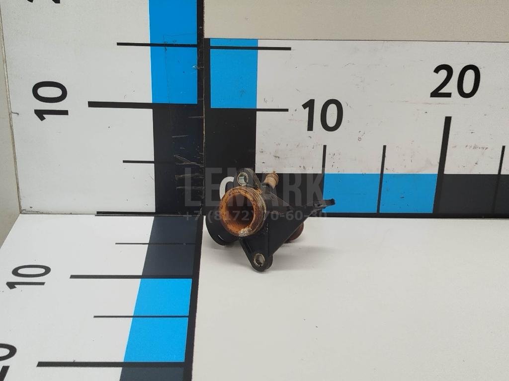 Фланец двигателя системы охлаждения