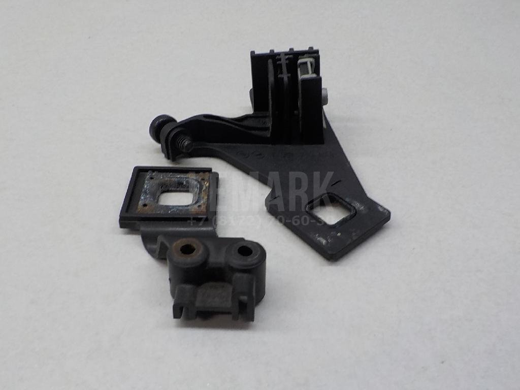 Кронштейн крепления фары