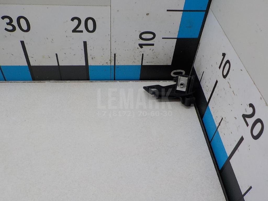 Кронштейн крепления фары