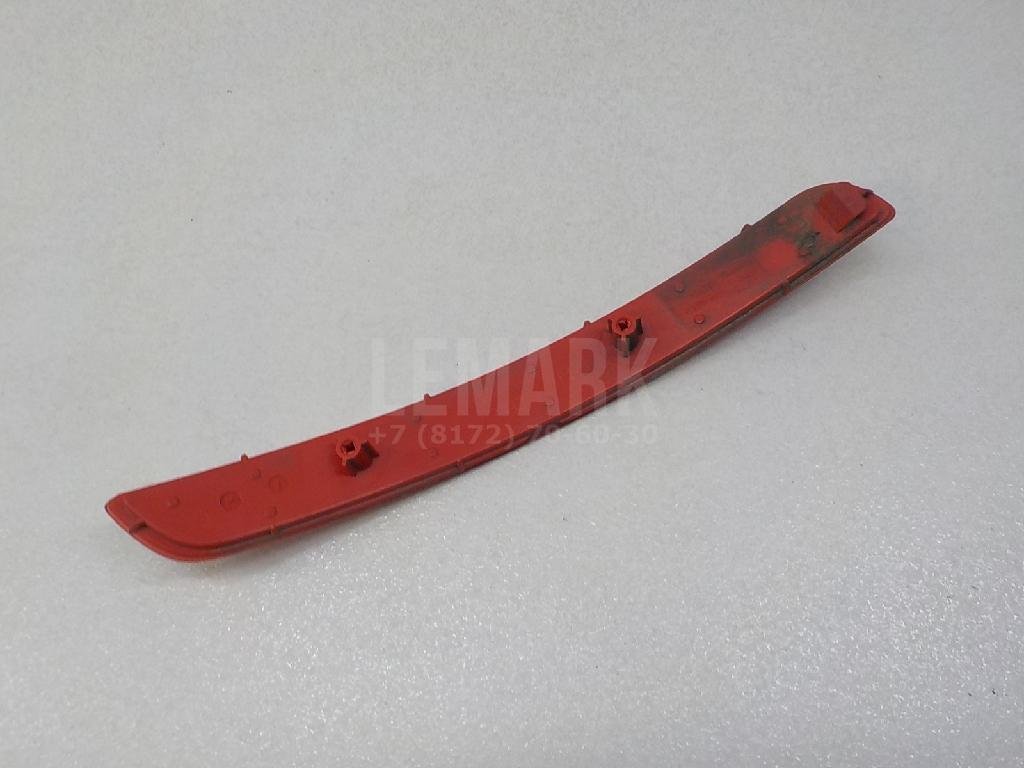 Отражатель в бампер задний правый