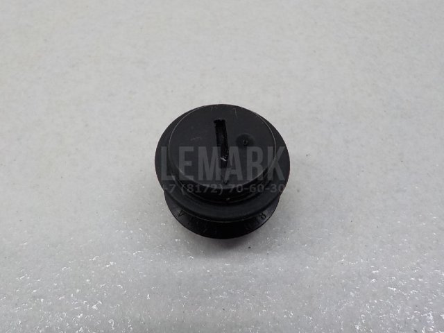 Отбойник капота