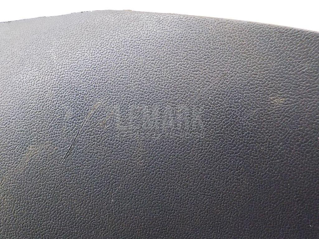 Кожух замка капота