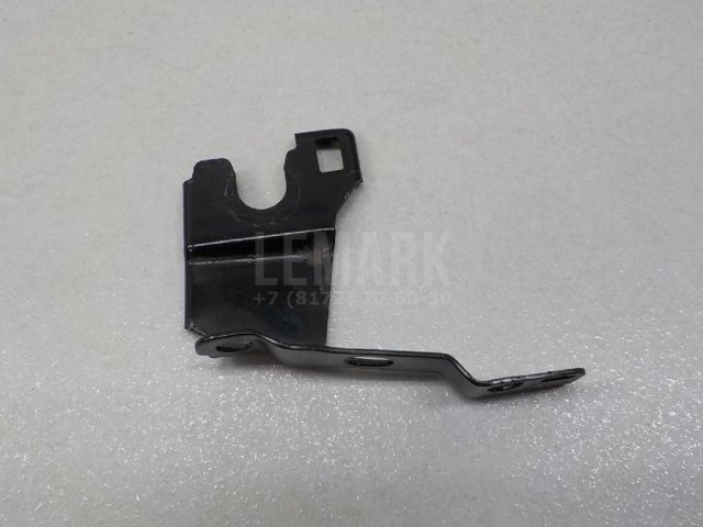 Кронштейн фар правый