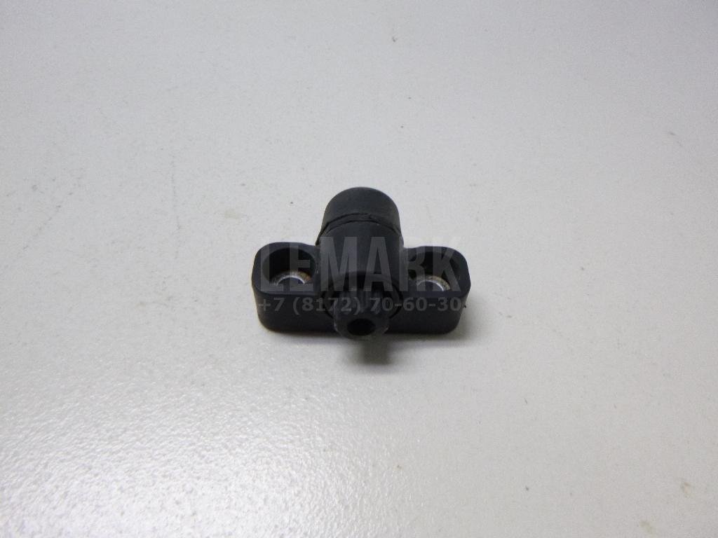 Отбойник крышки багажника