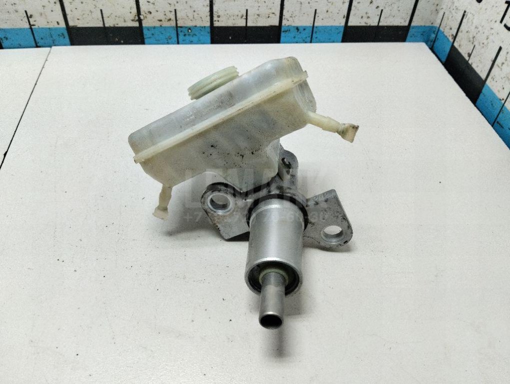 Цилиндр тормозной главный