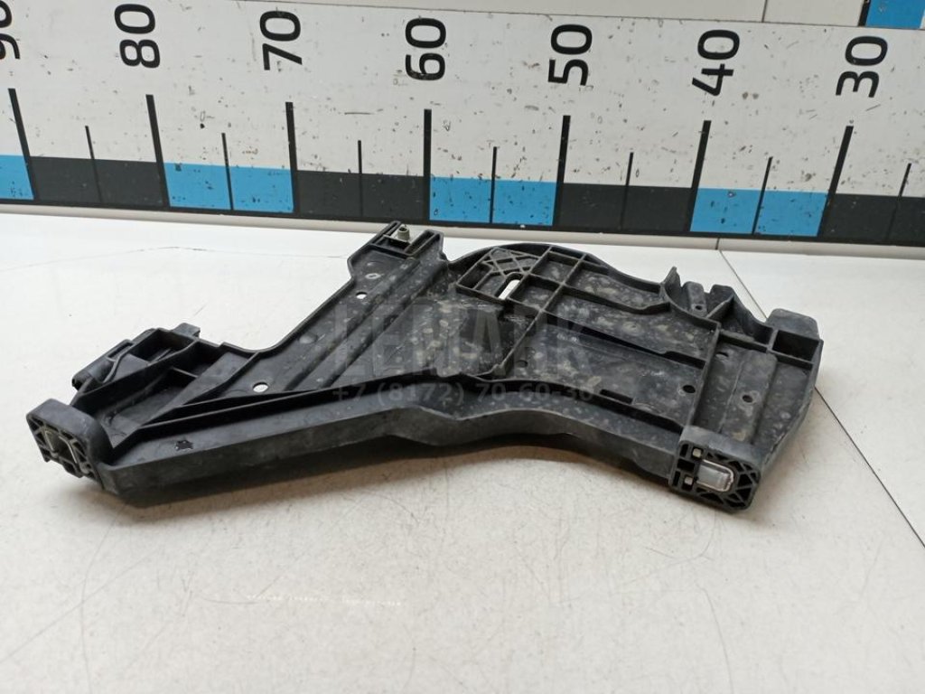 Кронштейн крепления фары