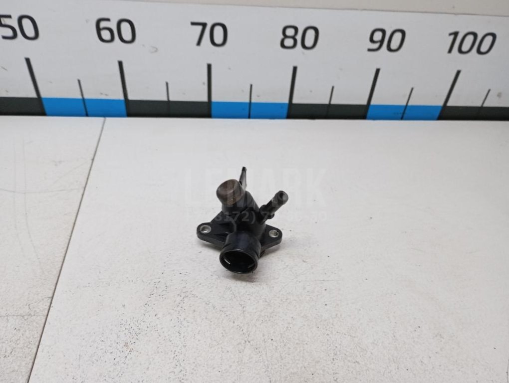 Фланец двигателя системы охлаждения