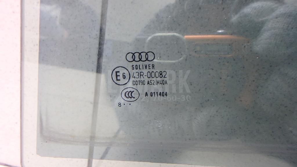 Стекло двери задней левой