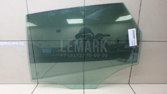 Стекло двери задней левой