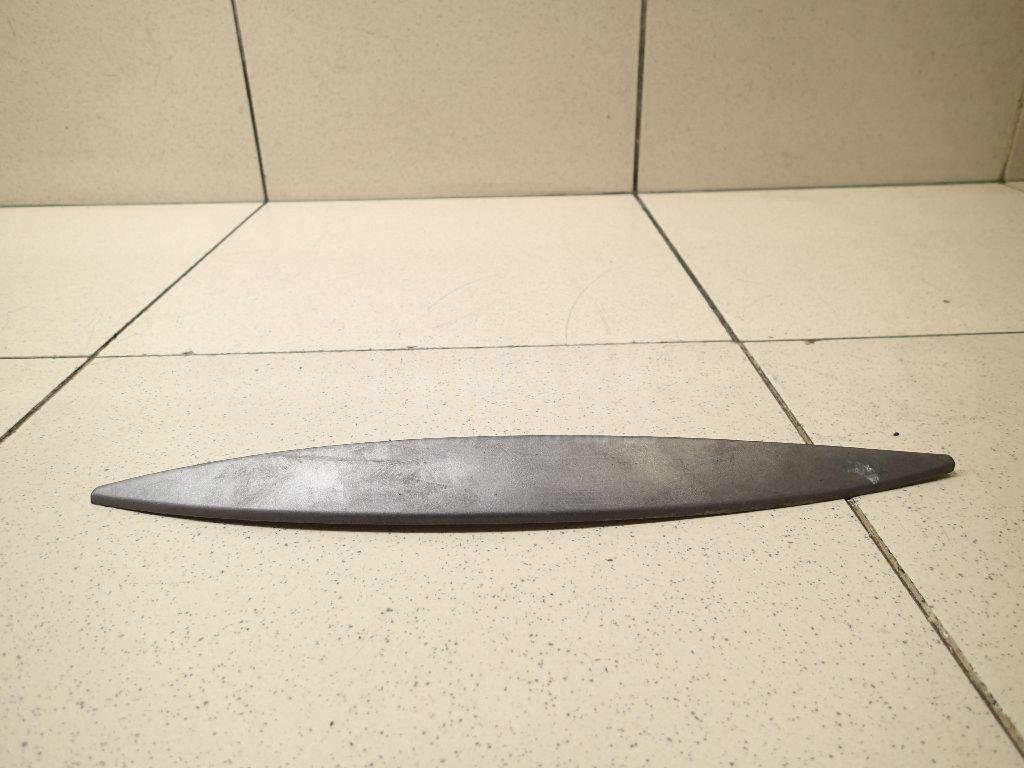 Молдинг задней левой двери