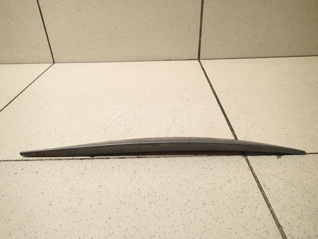 Молдинг задней левой двери