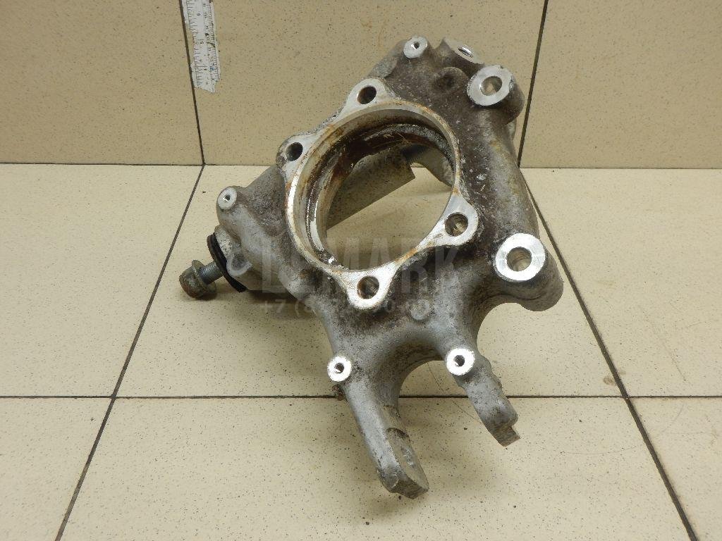 Кулак поворотный задний левый