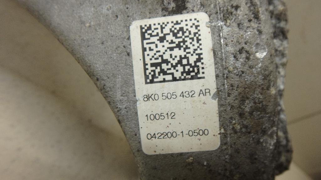 Кулак поворотный задний правый