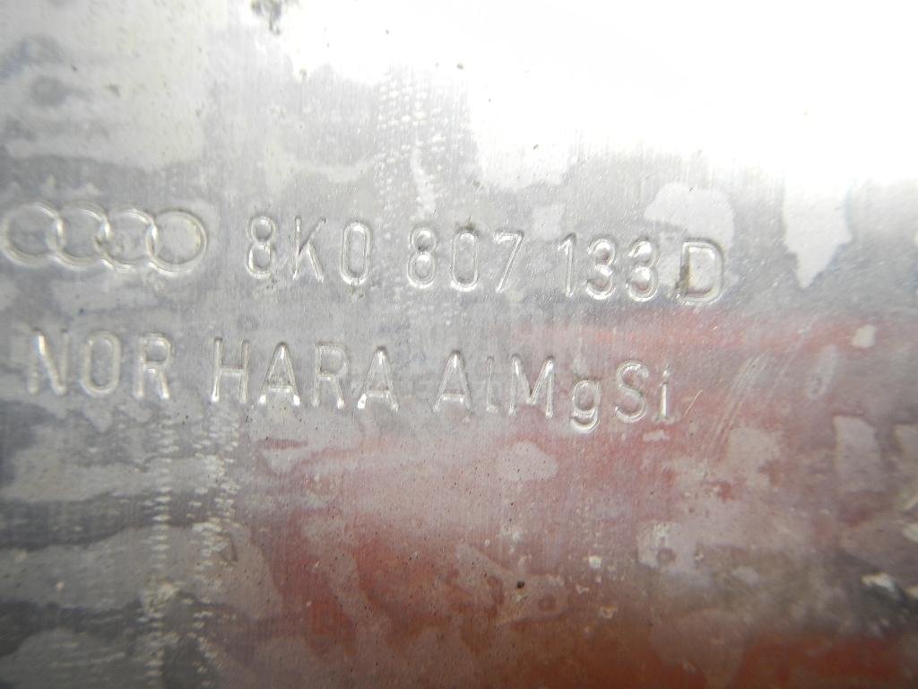 Кронштейн усилителя переднего бампера левый