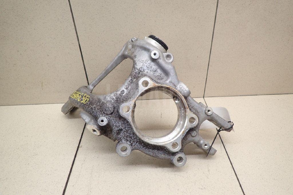 Кулак поворотный задний правый