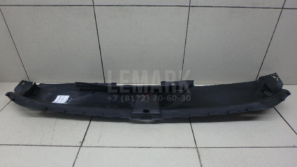 Кожух замка капота