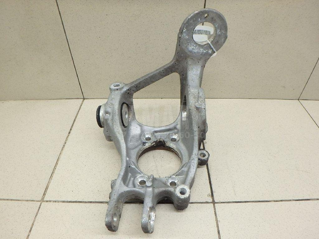 Кулак поворотный задний правый