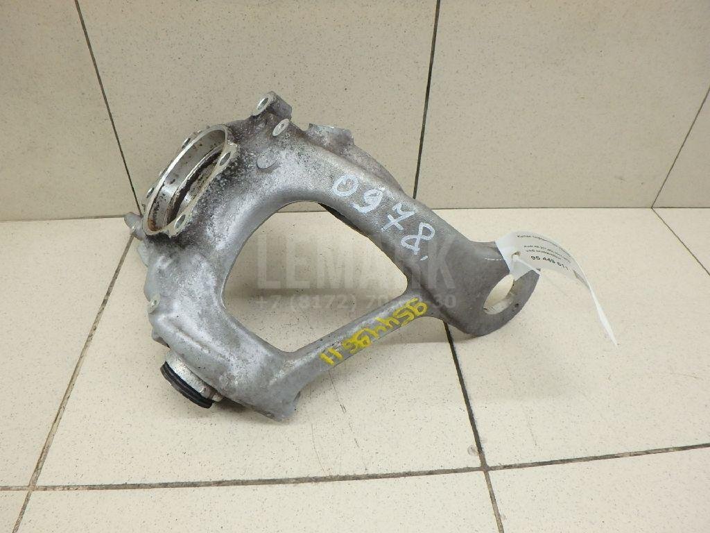 Кулак поворотный задний правый