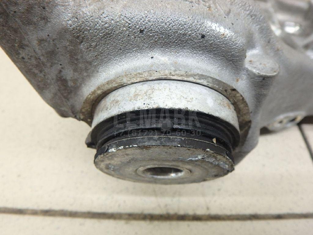 Кулак поворотный задний правый