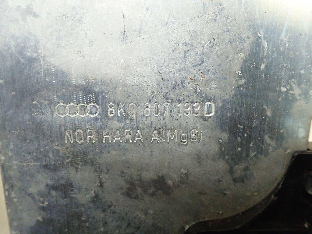 Кронштейн усилителя переднего бампера левый