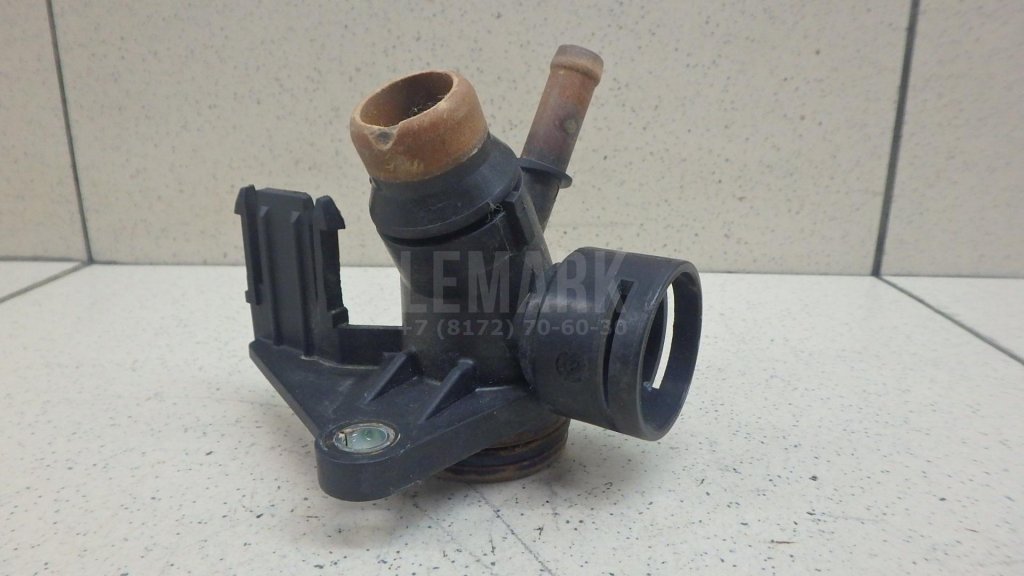 Фланец двигателя системы охлаждения