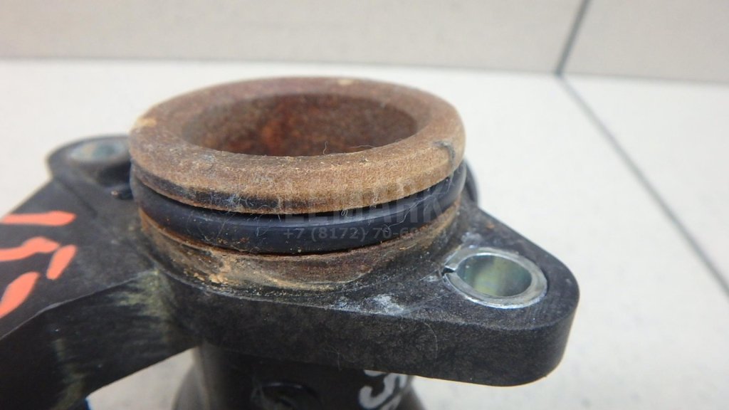 Фланец двигателя системы охлаждения