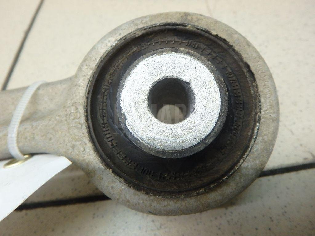 Рычаг передний верхний левый передний