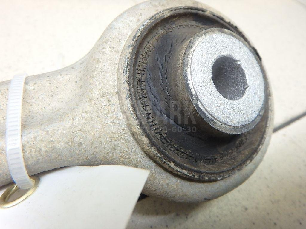 Рычаг передний верхний левый передний