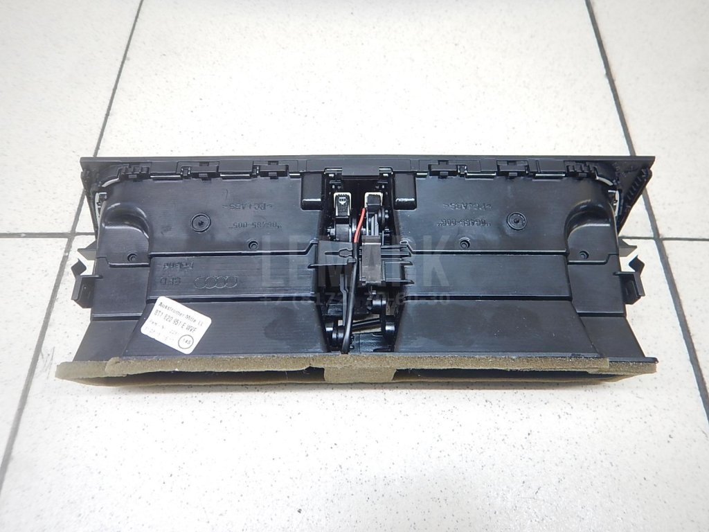 Дефлектор воздушный