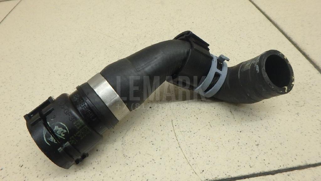 Патрубок отопителя