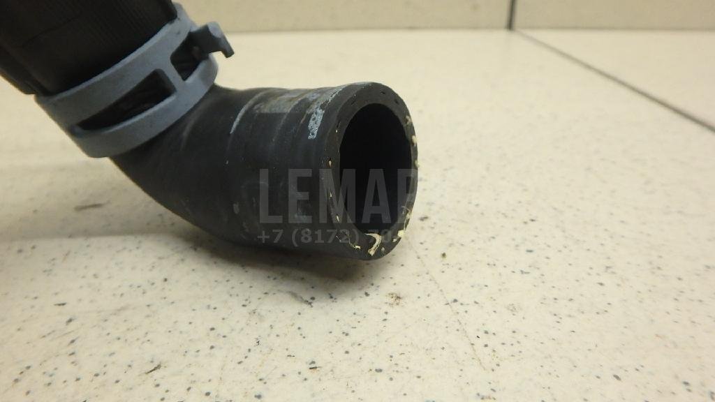 Патрубок отопителя