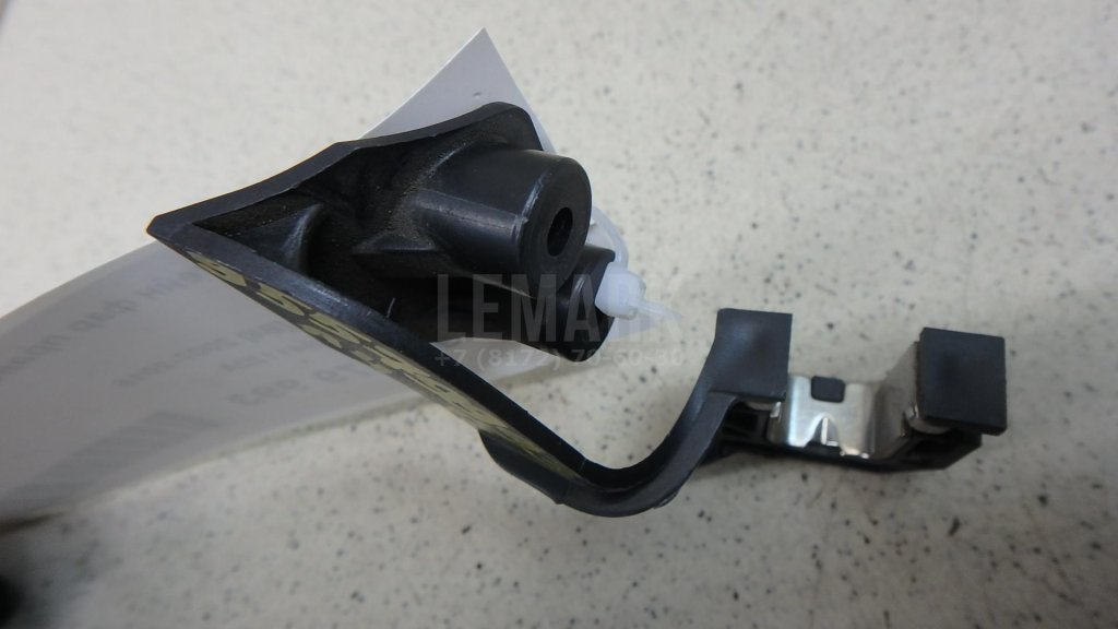 Кронштейн фар правый