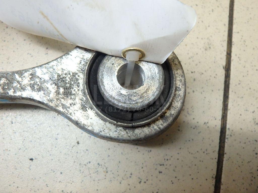 Стойка переднего стабилизатора