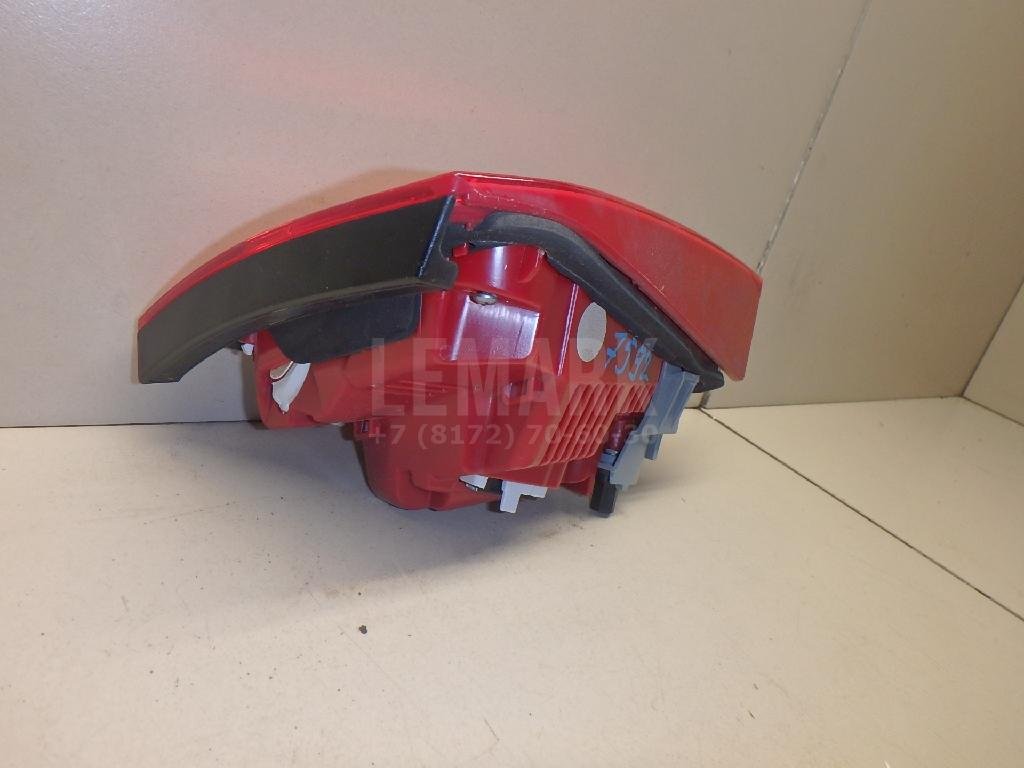 Фонарь задний внутренний левый